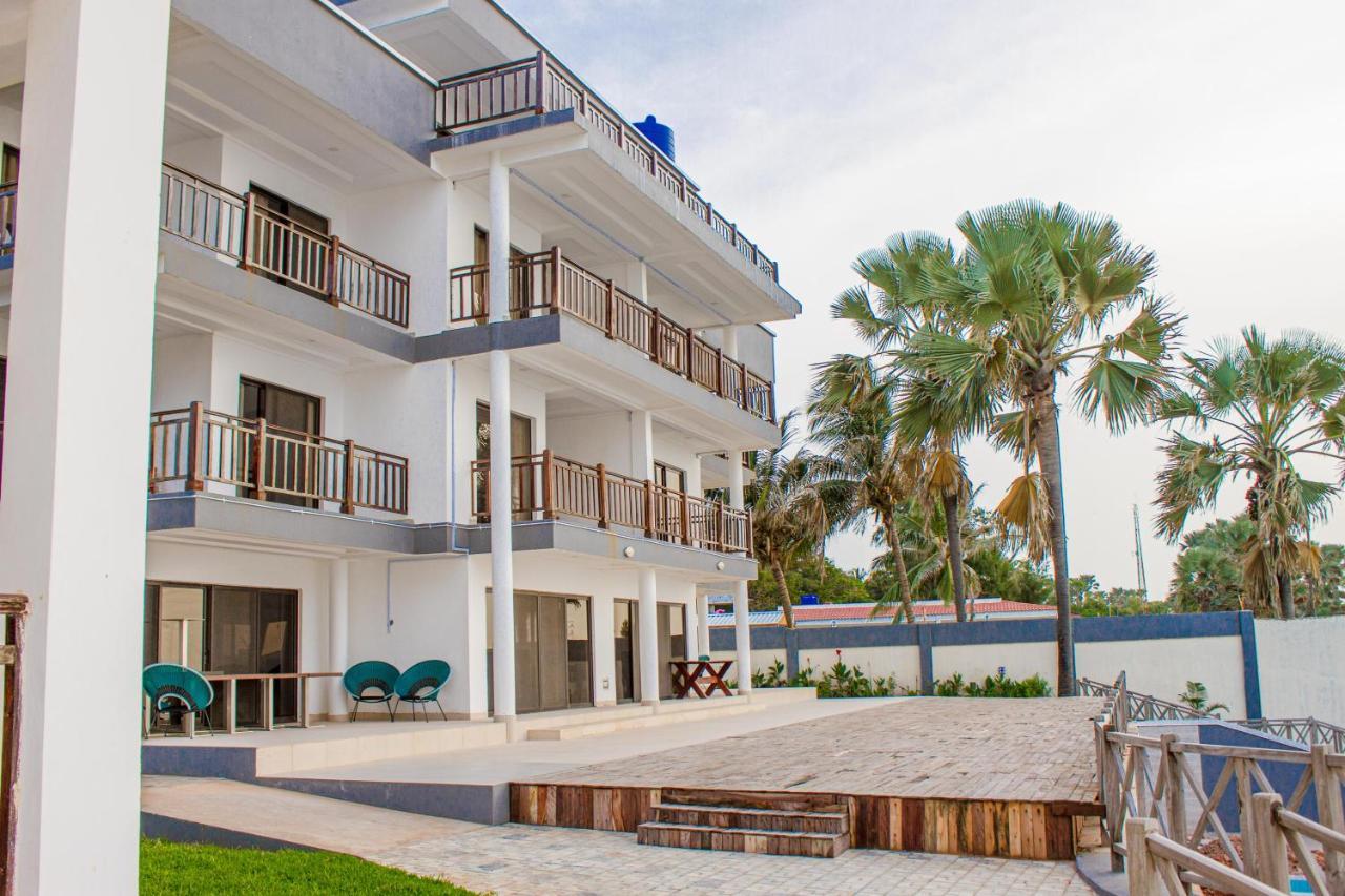 Majula Boutique Hotel Серекунда Экстерьер фото