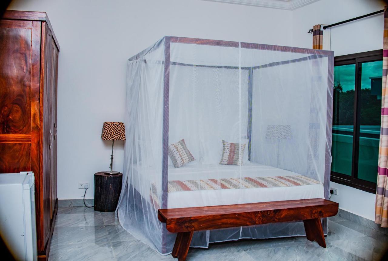 Majula Boutique Hotel Серекунда Экстерьер фото